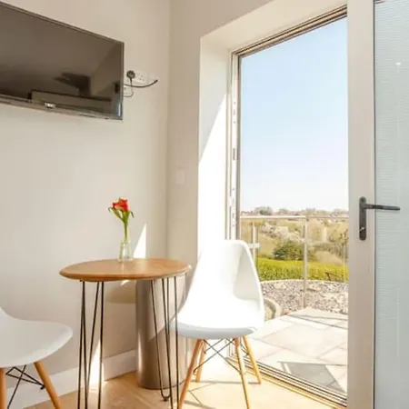 The View At 52, Lägenhet Whitby