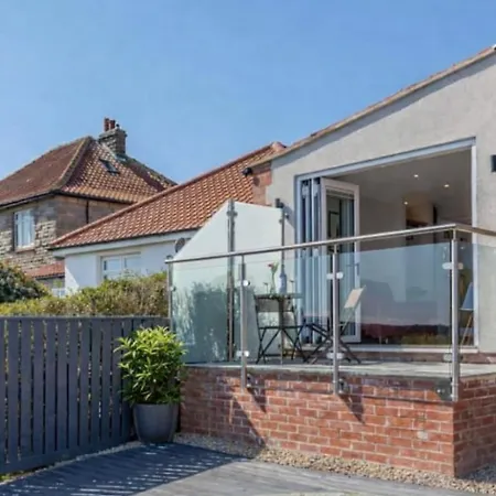 The View At 52, Lägenhet *