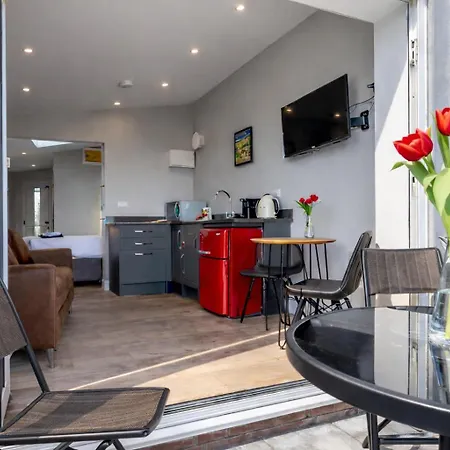 The View At 52, Lägenhet *